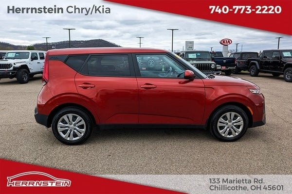 2022 Kia Soul LX in Chillicothe, OH - Herrnstein Auto Group