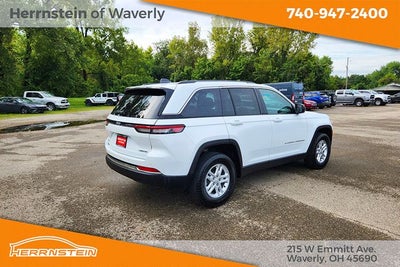 2023 Jeep Grand Cherokee Laredo 4x4
