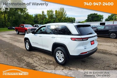 2023 Jeep Grand Cherokee Laredo 4x4