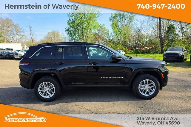 2026 Jeep Grand Cherokee GRAND CHEROKEE LAREDO X 4X4