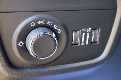 2027 Jeep Grand Cherokee GRAND CHEROKEE LAREDO 4X4