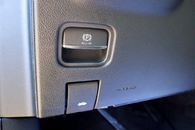 2027 Jeep Grand Cherokee GRAND CHEROKEE LAREDO 4X4