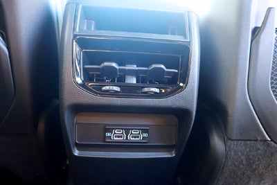 2027 Jeep Grand Cherokee GRAND CHEROKEE LAREDO 4X4