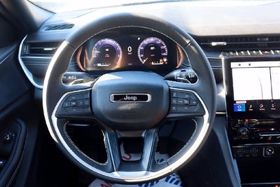 2027 Jeep Grand Cherokee GRAND CHEROKEE LAREDO 4X4