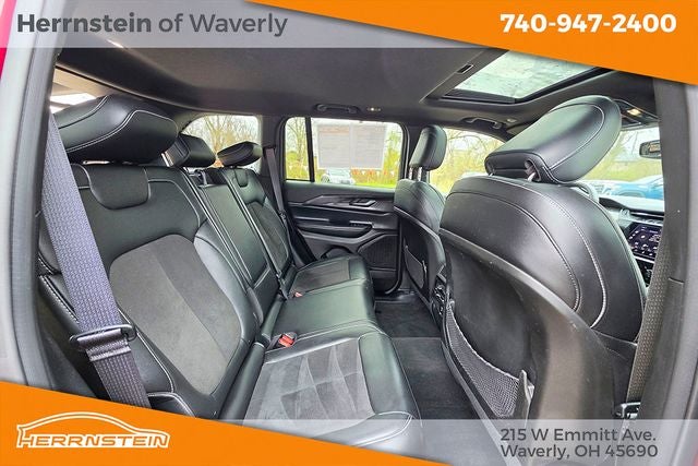 2023 Jeep Grand Cherokee Altitude 4x4