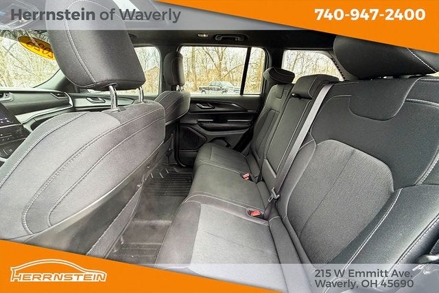 2025 Jeep Grand Cherokee Laredo X 4x4