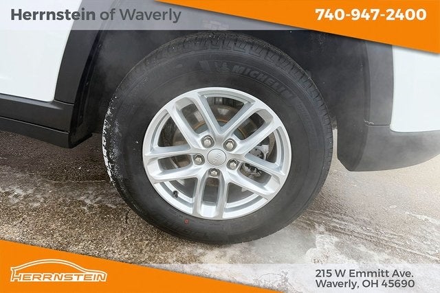 2025 Jeep Grand Cherokee Laredo X 4x4