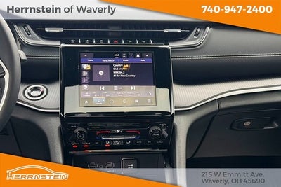 2025 Jeep Grand Cherokee Laredo X 4x4