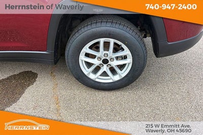 2023 Jeep Grand Cherokee Laredo 4x4