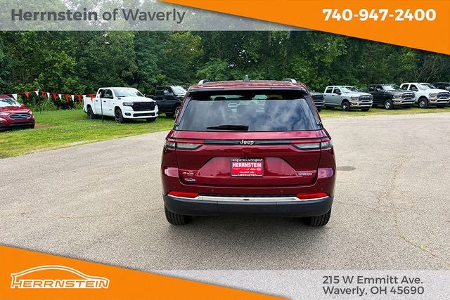 2023 Jeep Grand Cherokee Laredo 4x4