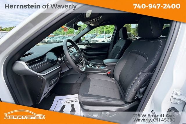 2026 Jeep Grand Cherokee GRAND CHEROKEE LAREDO 4X4