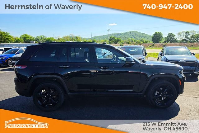 2023 Jeep Grand Cherokee Altitude 4x4