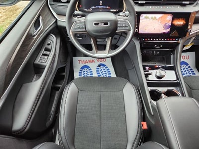 2027 Jeep Grand Cherokee GRAND CHEROKEE LAREDO ALTITUDE 4X4