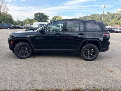 2027 Jeep Grand Cherokee GRAND CHEROKEE LAREDO ALTITUDE 4X4