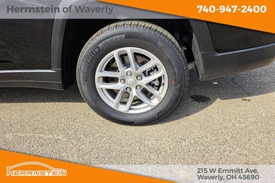 2025 Jeep Grand Cherokee GRAND CHEROKEE L LAREDO 4X4