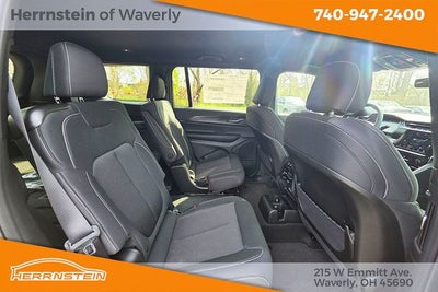 2025 Jeep Grand Cherokee GRAND CHEROKEE L LAREDO 4X4