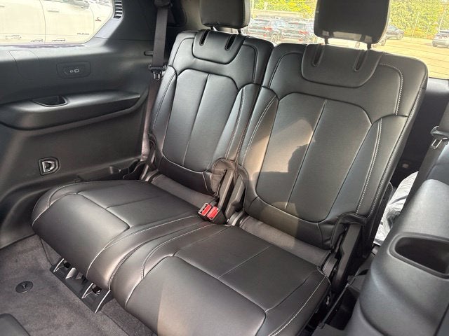 2027 Jeep Grand Cherokee GRAND CHEROKEE L LIMITED 4X4