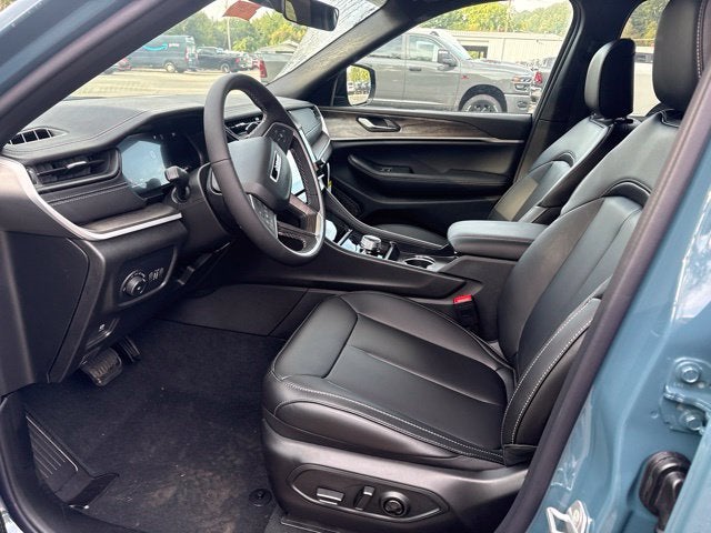2027 Jeep Grand Cherokee GRAND CHEROKEE L LIMITED 4X4