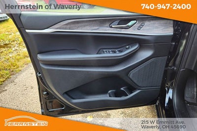 2027 Jeep Grand Cherokee GRAND CHEROKEE L LIMITED 4X4