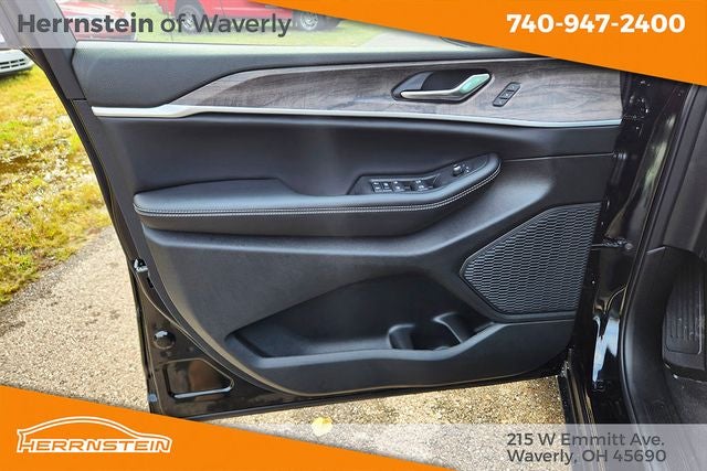 2027 Jeep Grand Cherokee GRAND CHEROKEE L LIMITED 4X4