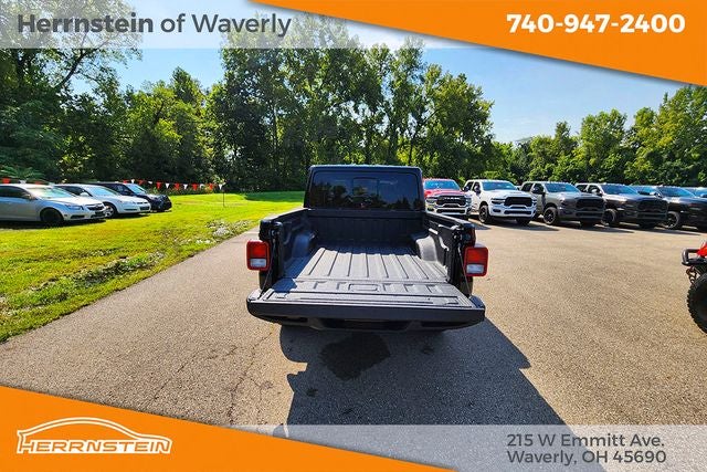 2026 Jeep Gladiator GLADIATOR SAHARA 4X4
