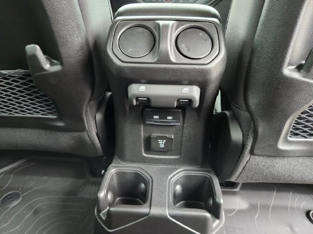 2027 Jeep Gladiator GLADIATOR MOJAVE 4X4