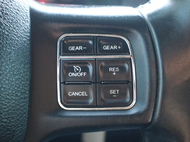 2017 RAM 1500 Big Horn Crew Cab 4x4 5'7' Box