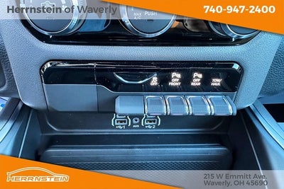 2025 RAM Ram 1500 RAM 1500 BIG HORN CREW CAB 4X4 5'7' BOX