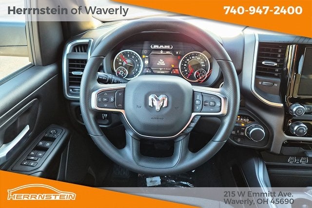 2025 RAM 1500 Tradesman Crew Cab 4x4 5'7' Box