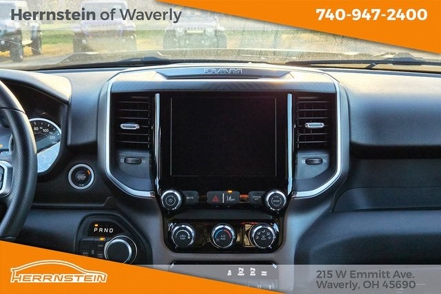 2025 RAM 1500 Tradesman Crew Cab 4x4 5'7' Box