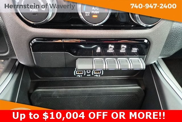 2025 RAM 1500 Tradesman Crew Cab 4x4 5'7' Box