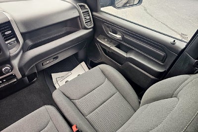 2024 RAM 1500 Tradesman Crew Cab 4x4 5'7' Box
