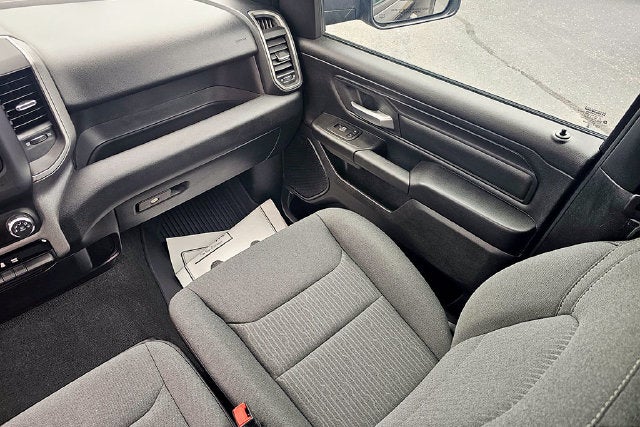 2024 RAM 1500 Tradesman Crew Cab 4x4 5'7' Box