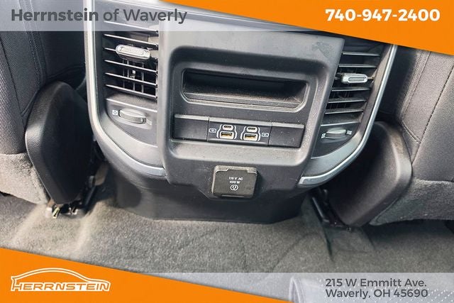 2022 RAM 1500 Big Horn Crew Cab 4x4 5'7' Box