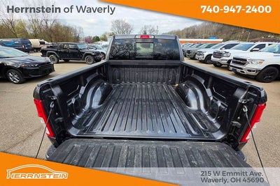 2022 RAM 1500 Big Horn Crew Cab 4x4 5'7' Box