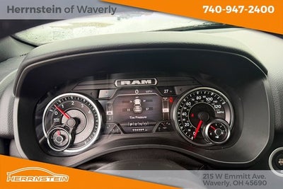 2022 RAM 1500 Big Horn Crew Cab 4x4 5'7' Box