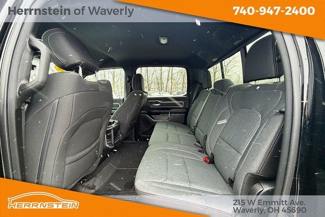 2022 RAM 1500 Big Horn Crew Cab 4x4 5'7' Box