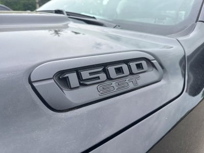 2025 RAM 1500 Warlock Crew Cab 4x4 5'7' Box