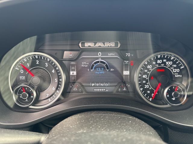 2022 RAM 1500 Laramie Crew Cab 4x4 5'7' Box