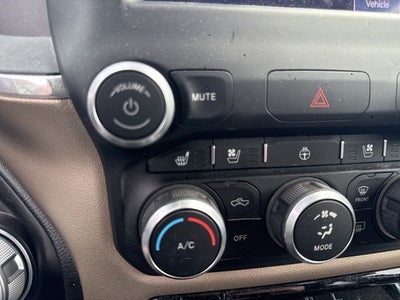 2022 RAM 1500 Laramie Crew Cab 4x4 5'7' Box