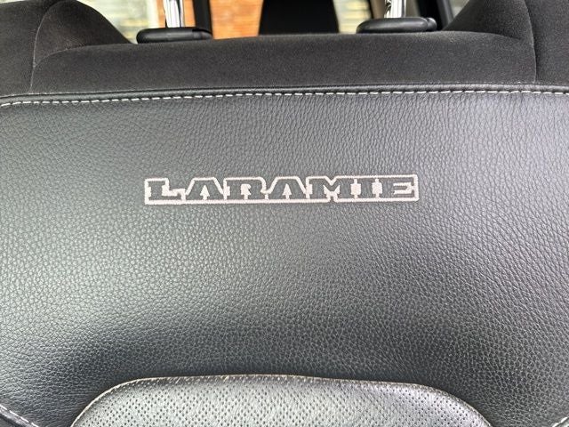 2022 RAM 1500 Laramie Crew Cab 4x4 5'7' Box