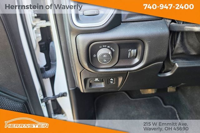 2023 RAM 1500 Big Horn Crew Cab 4x4 6'4' Box