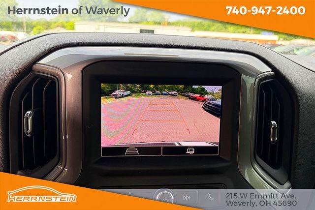 2023 Chevrolet Silverado 1500 4WD Crew Cab Short Bed Custom