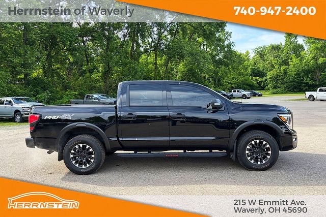 2021 Nissan TITAN Crew Cab PRO-4X 4x4