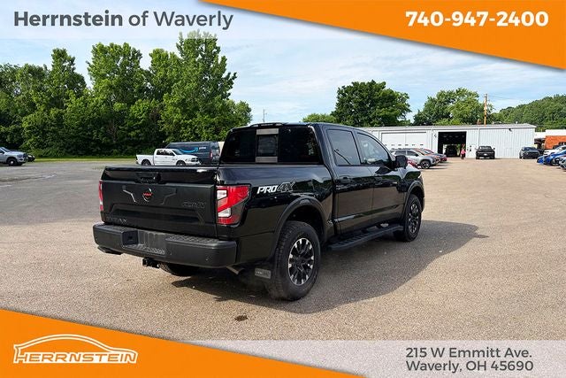 2021 Nissan TITAN Crew Cab PRO-4X 4x4