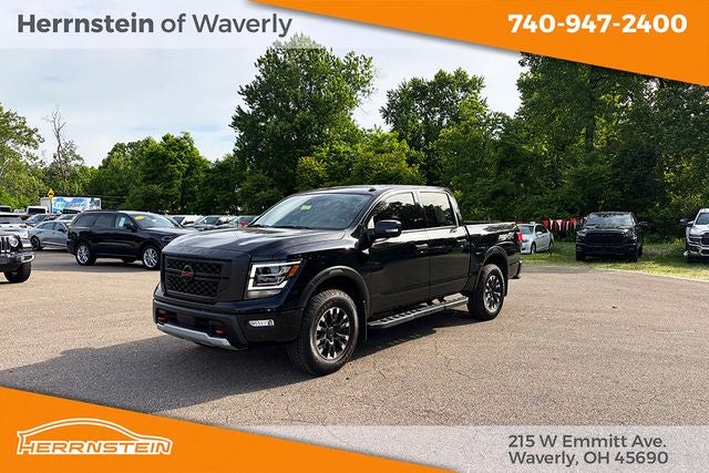 2021 Nissan TITAN Crew Cab PRO-4X 4x4