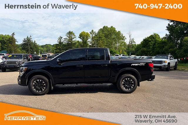 2021 Nissan TITAN Crew Cab PRO-4X 4x4