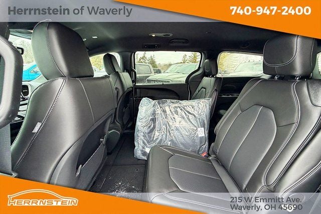 2026 Chrysler Voyager VOYAGER LX