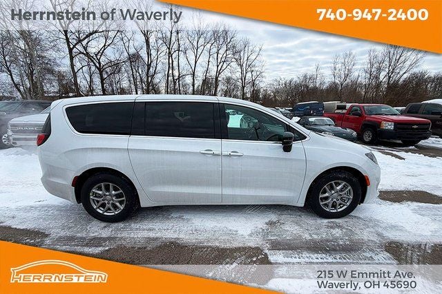 2026 Chrysler Voyager VOYAGER LX