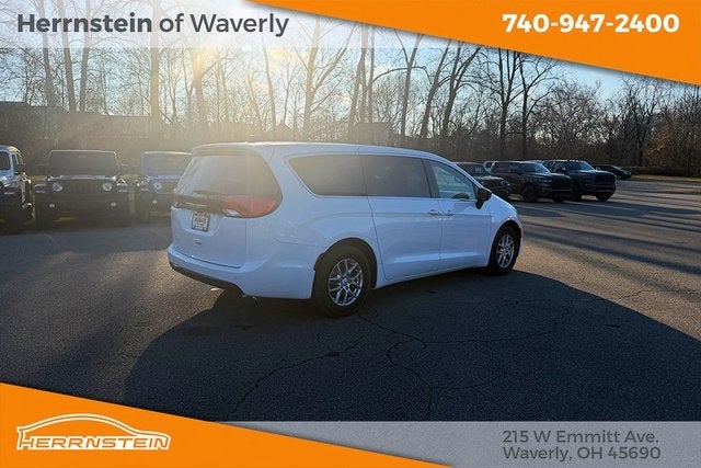 2026 Chrysler Voyager VOYAGER LX